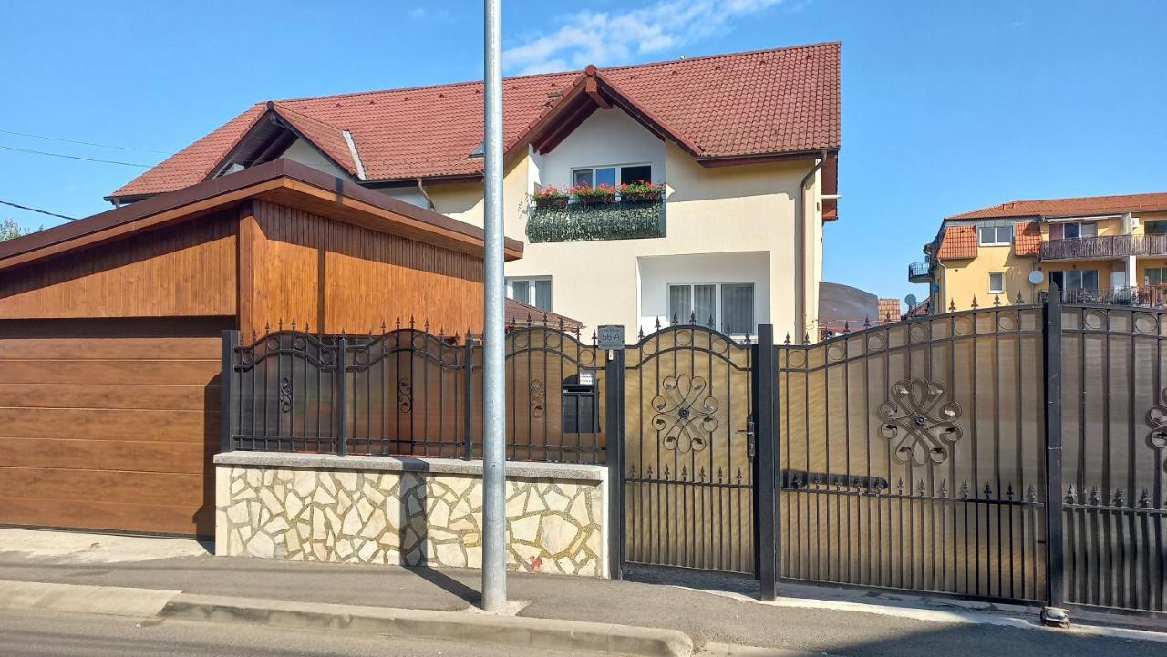 Dove Apartment Sibiu Exterior photo